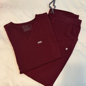 Figs Burgandy V-Neck Scrub Set